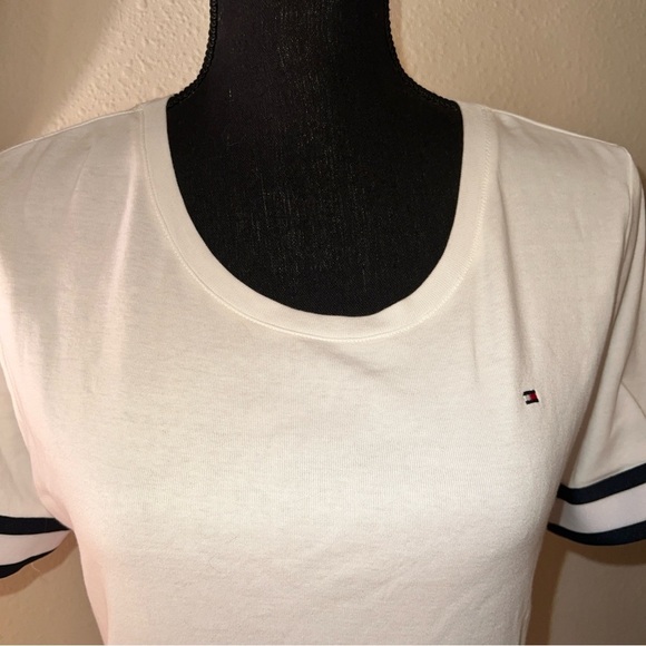 Tommy Hilfiger Women’s 100% White Cotton Navy Blue Tie Accent at Each Sleeve L - Picture 5 of 16